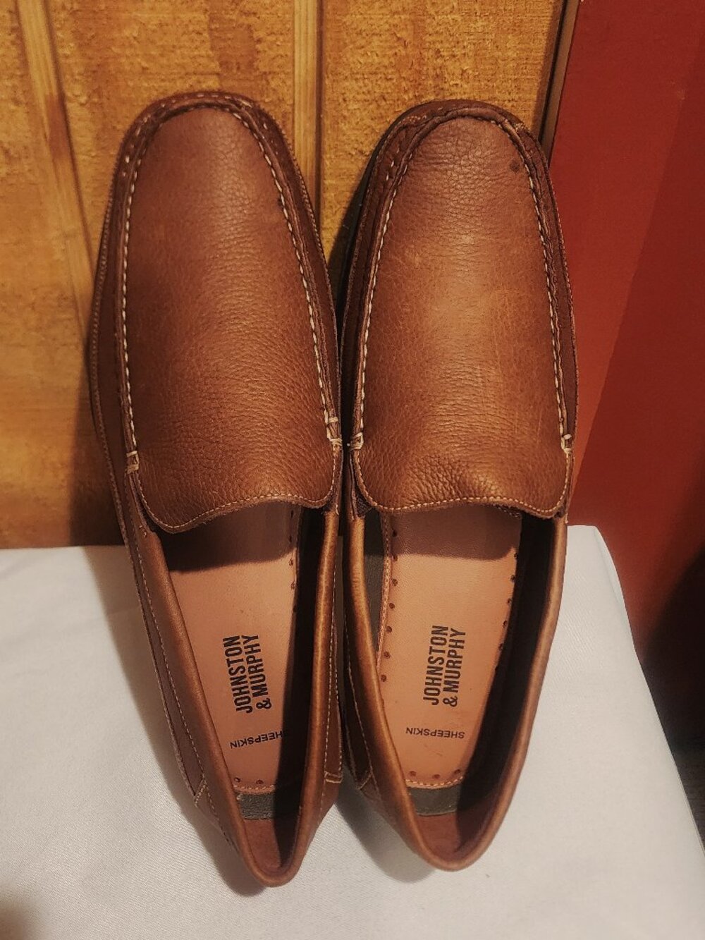 Johnston & Murphy Sheepskin Tan Loafers Size 10.5M